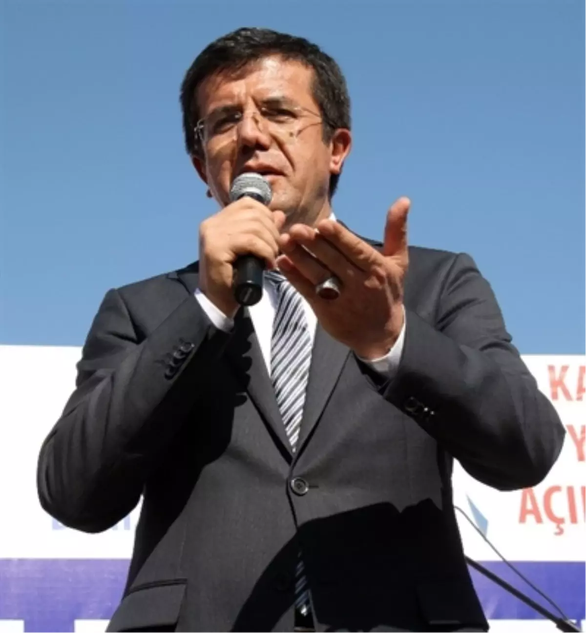 Ekonomi Bakanı Zeybekci, Denizli\'de Açıklaması