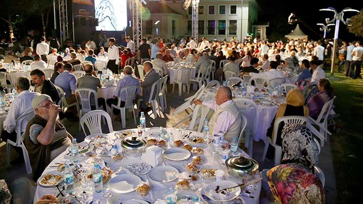 İstanbul\'da Ramazan Ayının İlk Sahuru