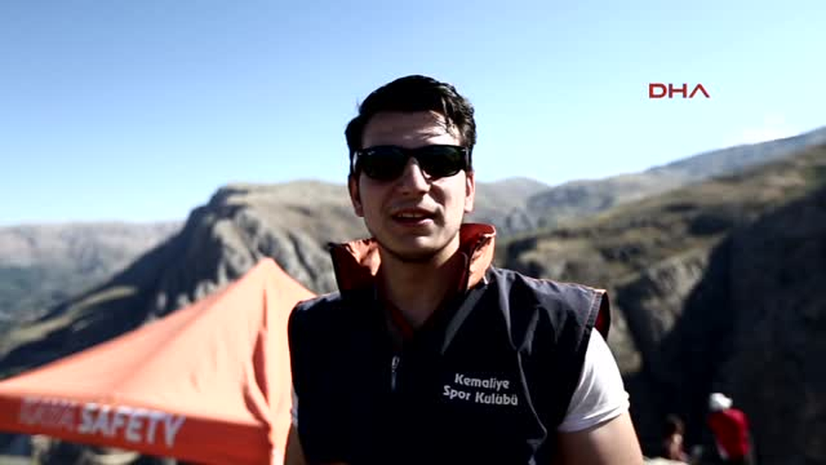 Karanlık Kanyonda Halatlı Atlama Yapan İlk Türk