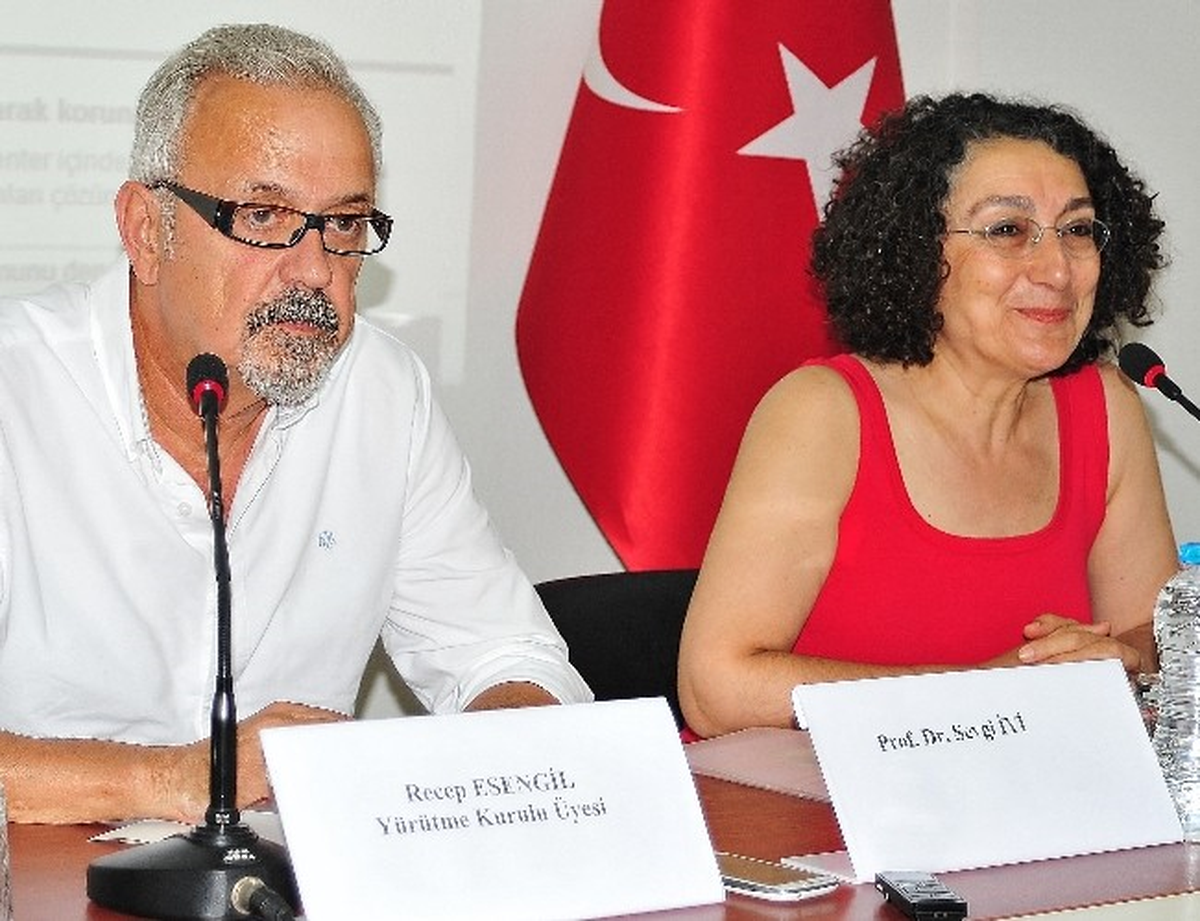 Kentlerde Kentsiz İnsanlar" Konulu Konferans