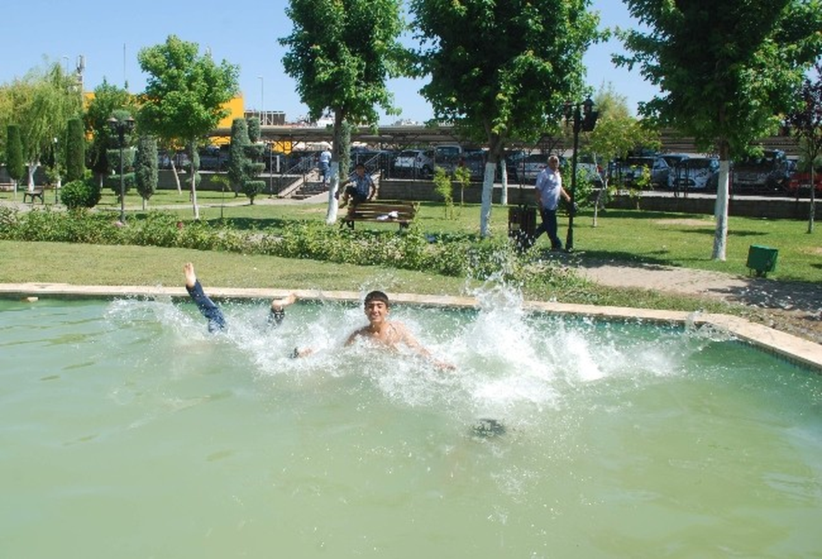 Kırklareli\'nde Sıcak Hava Bunalttı