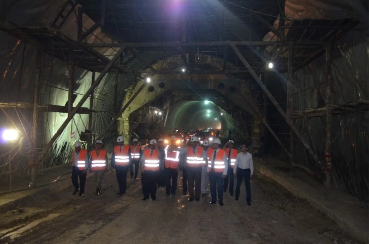 Malatya Karahan Tünelinde Işık Göründü