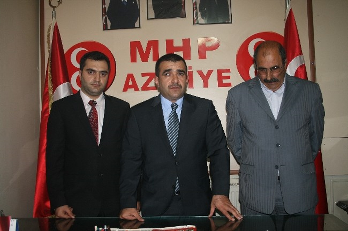 MHP Aziziye İlçe Başkanlığında Görev Değişimi