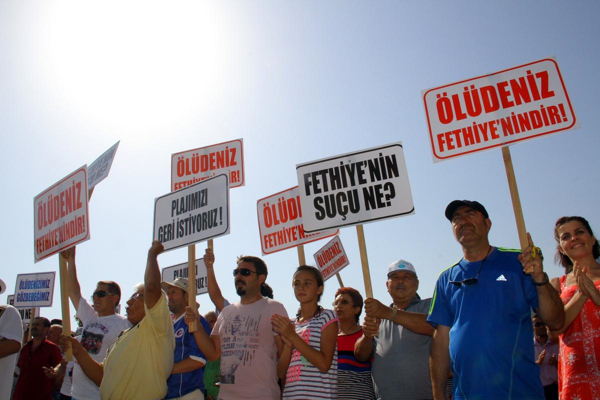 Fethiyeliler, Kumburnu ve Belcekız Plajları İçin Yürüdü