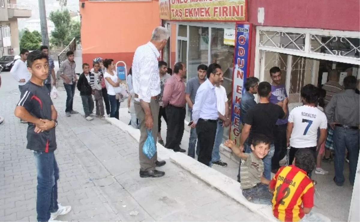 Hakkari\'de Pide Zammı Polemiği