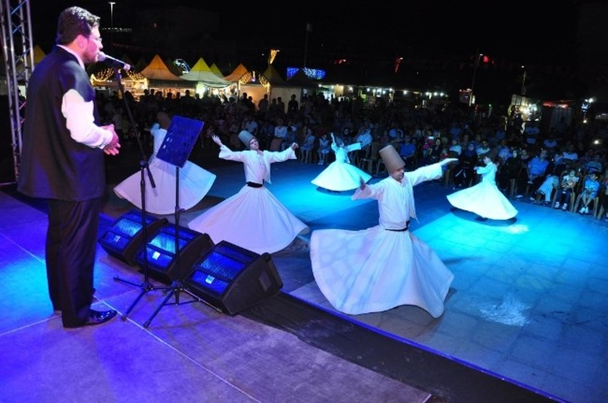 Manisalılar, Şehzadeler Belediyesinin Ramazan Geceleri\'nde Buluştu
