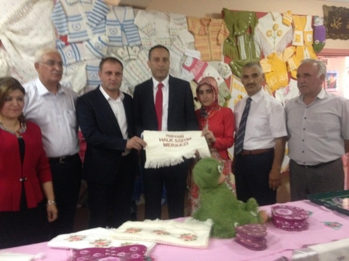 Pervari\'de Halk Eğitim Merkezi Yıl Sonu Sergisi