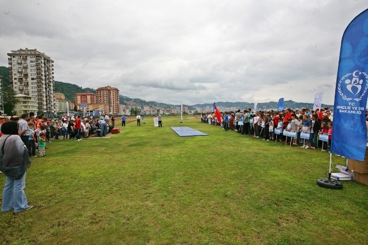 Rize\'de Yaz Spor Okulları Açılışı Yapıldı