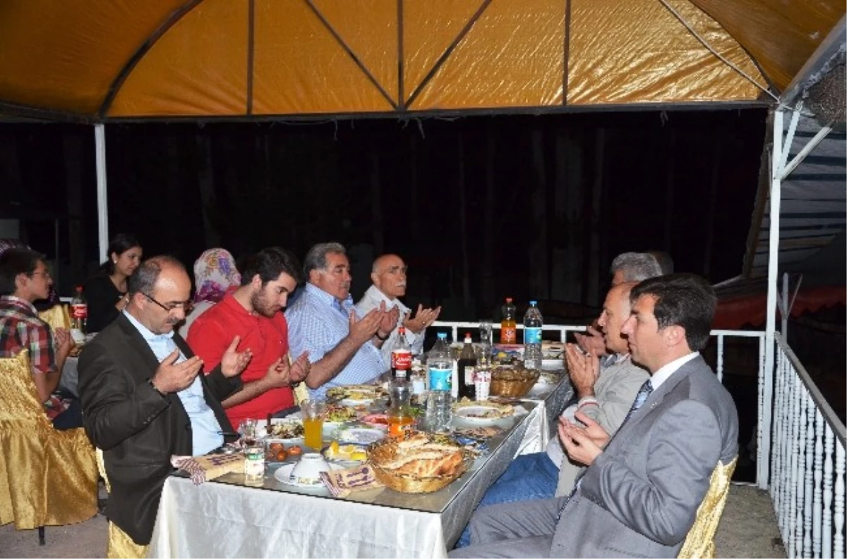 AK Parti Bünyan İlçe Başkanlığından İftar Yemeği