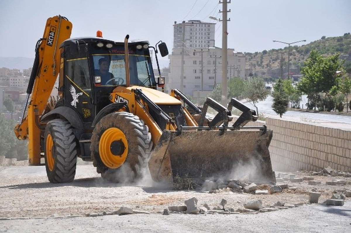 Artuklu Belediyesi Cami Yolu İçin Çalışmalara Başladı