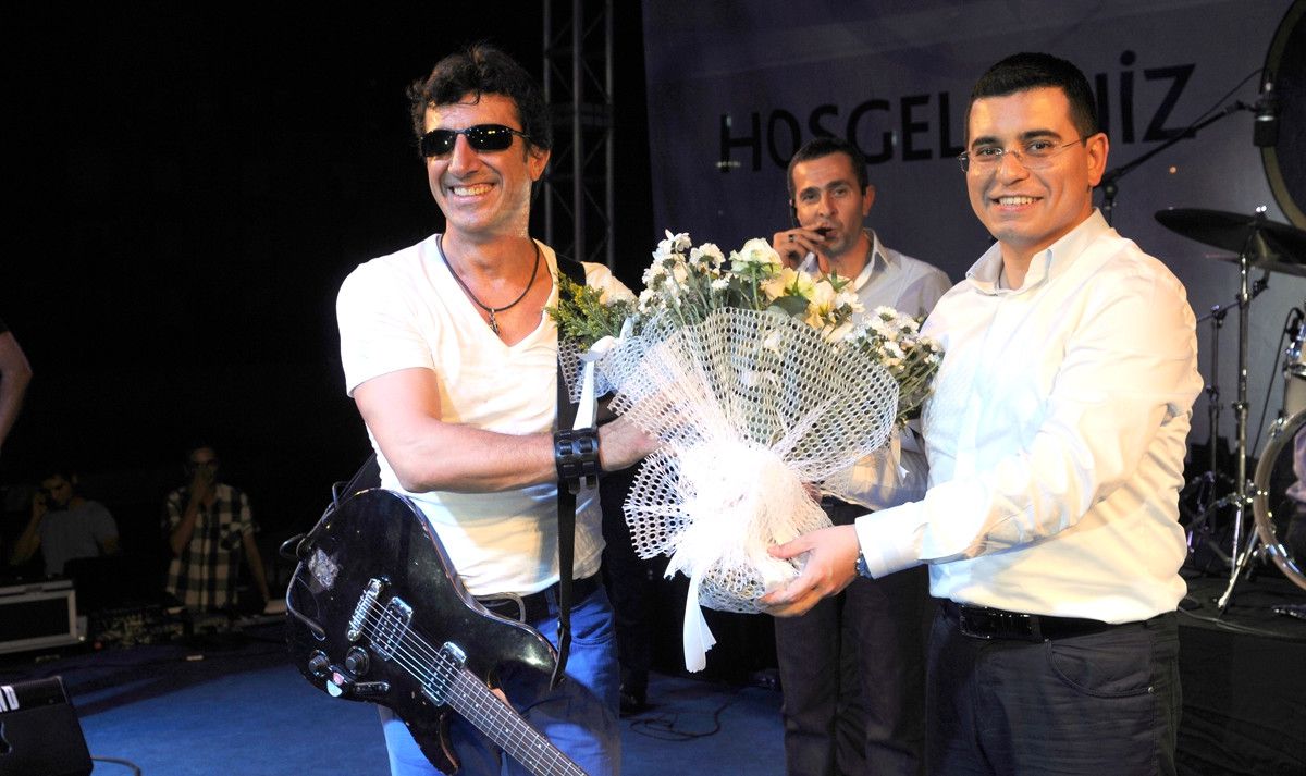 Ayna, Antalya\'da Konser Verdi