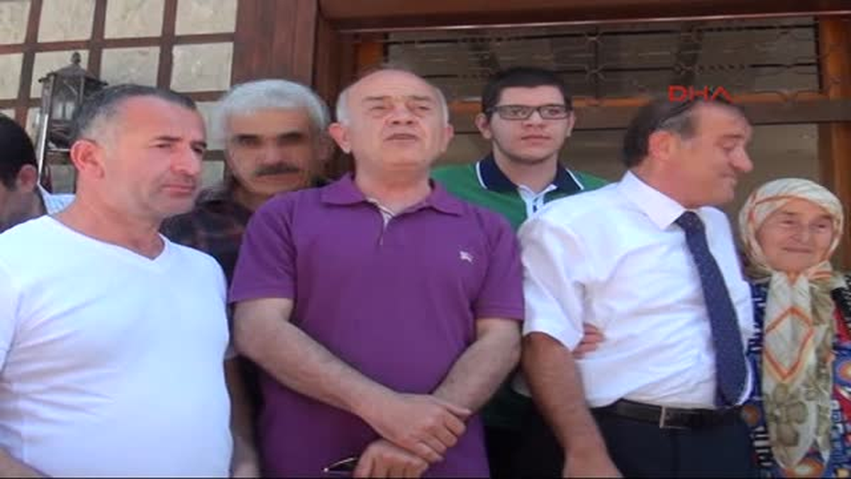 Balyoz Sanığı Albay\'a Coşkuyla Karşılama
