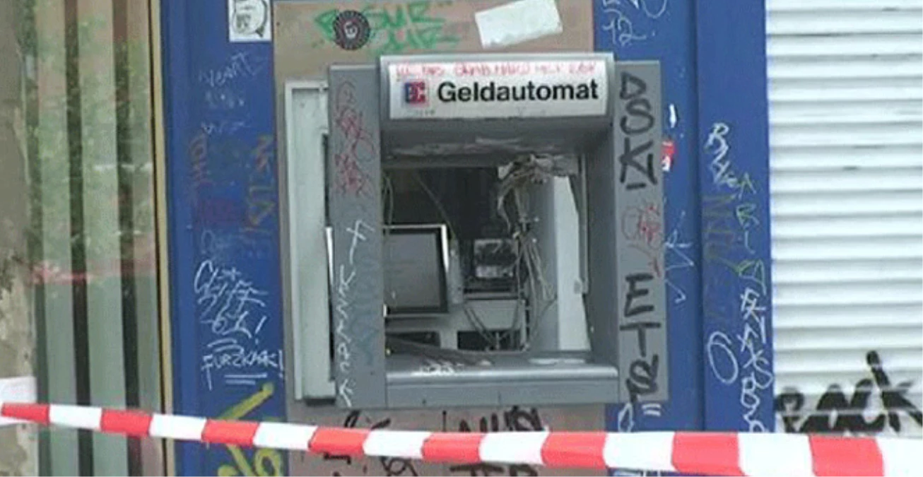 Berlin\'de ATM\'ye Patlayıcı Maddeyle Saldırı