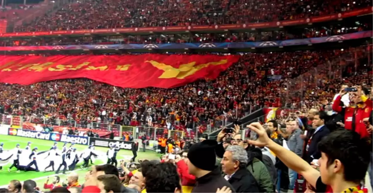 Galatasaray\'da Yeni Sezon Kombineleri Satışa Çıktı