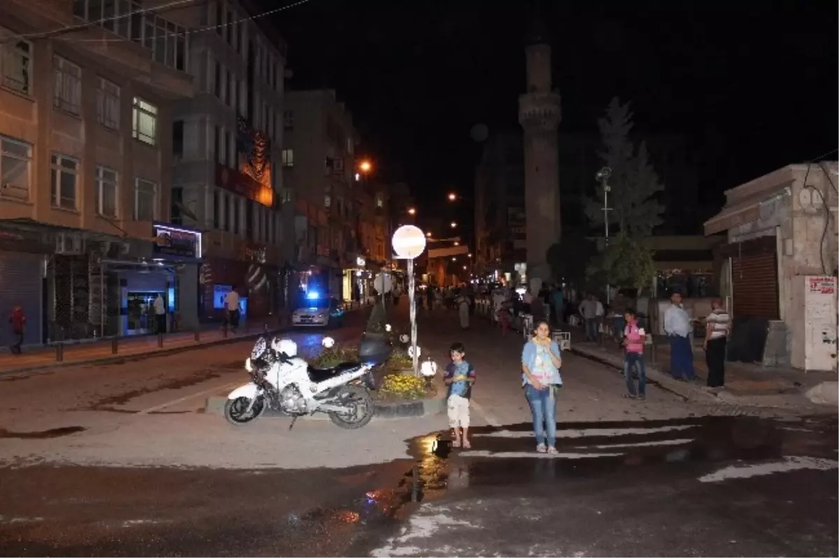 İftar Sonrası Cumhuriyet Caddesi Kısmen Trafiğe Kapatılıyor