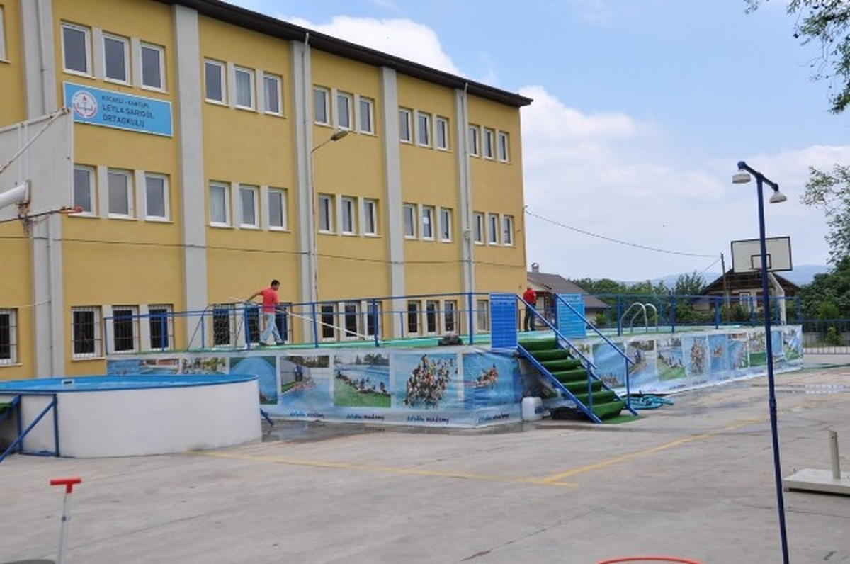 Kartepe\'de Havuzlar Hazır