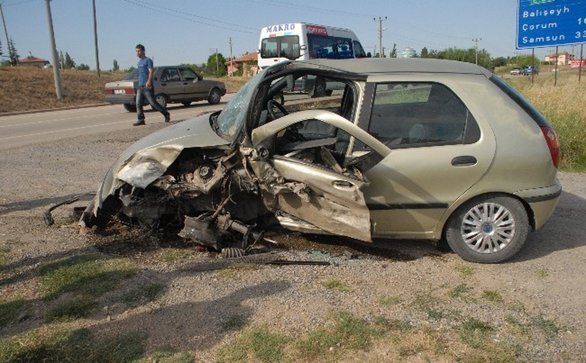 Kırıkkale\'de Trafik Kazası: 5 Yaralı