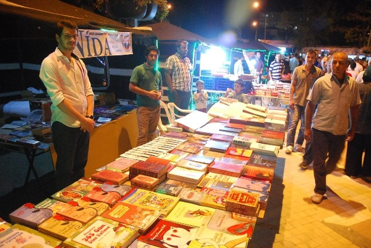 Kitap Fuarına Yoğun İlgi