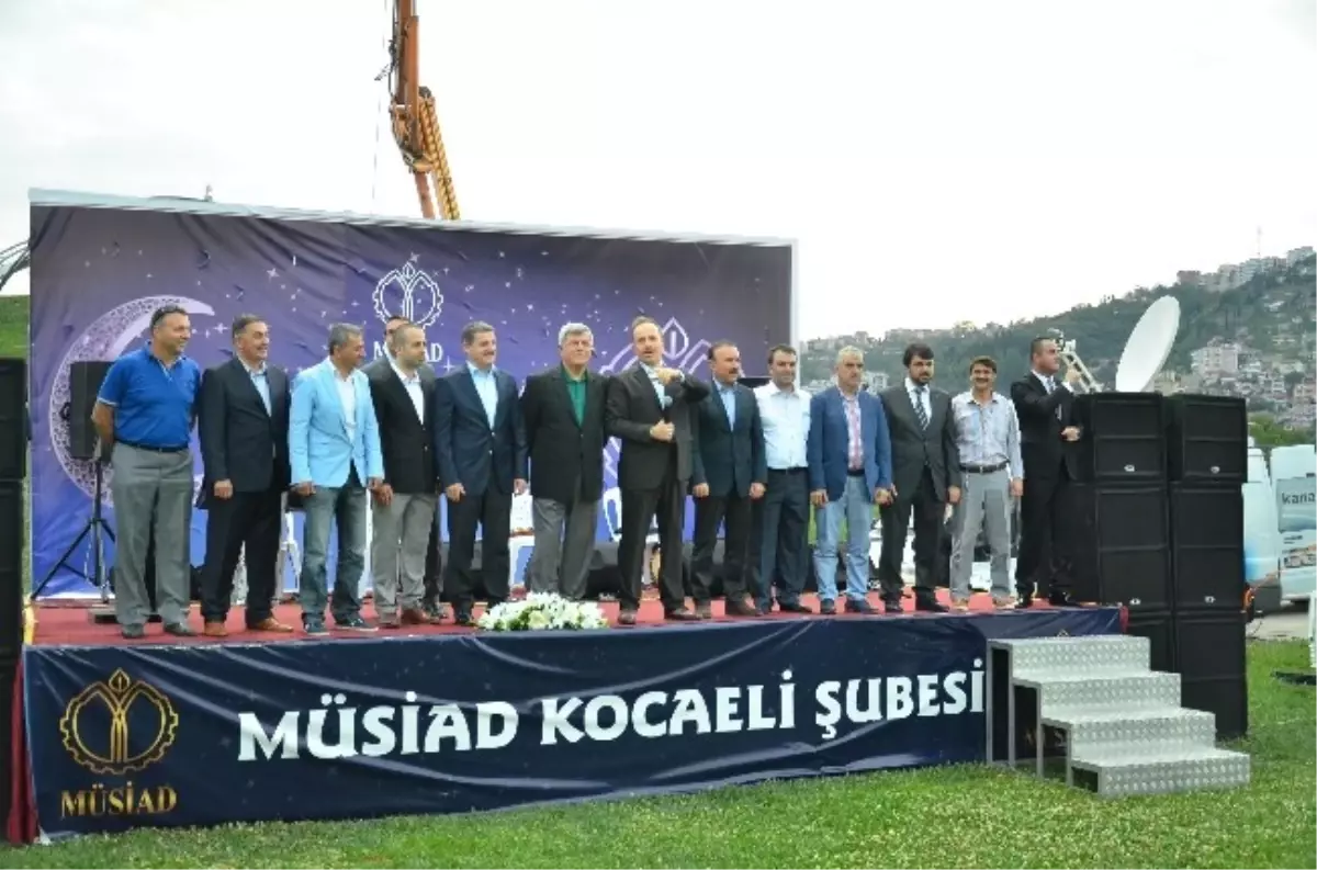 MÜSİAD Kocaeli Şubesinden 2 Bin Kişiye İftar