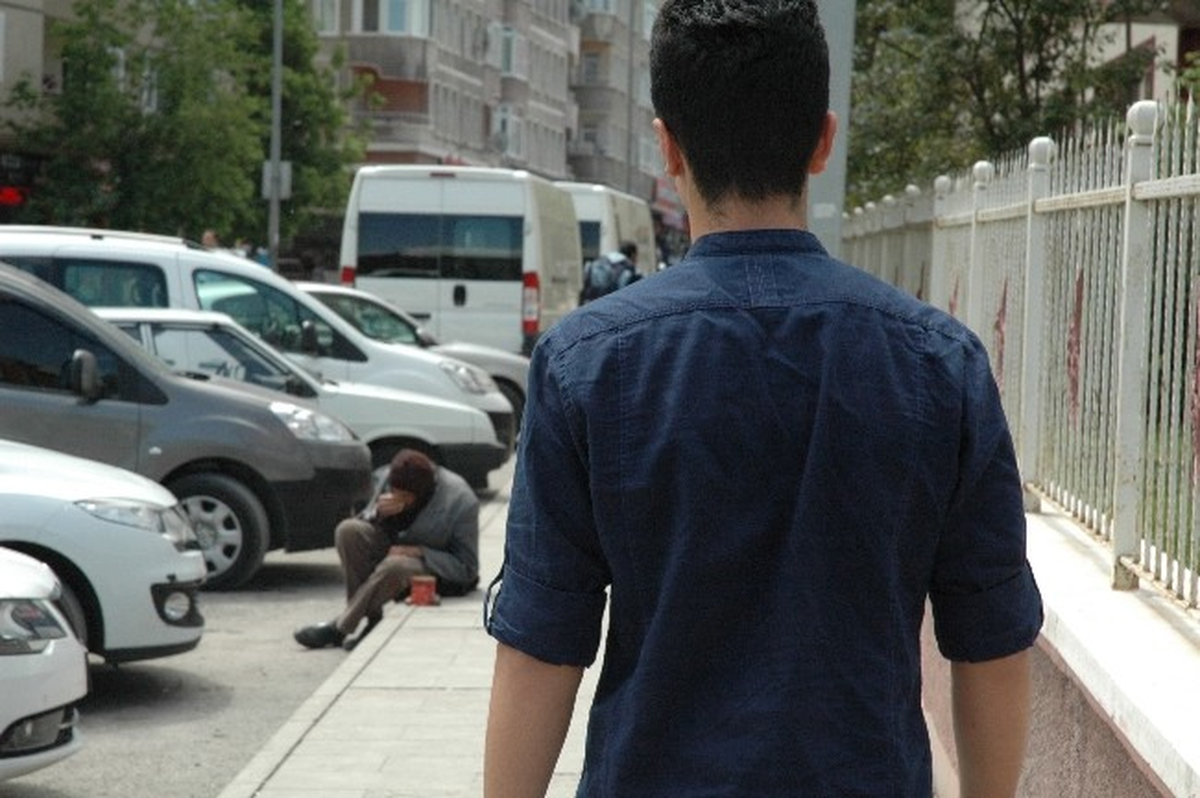 Ramazan Geldi, Dilenciler Çoğaldı