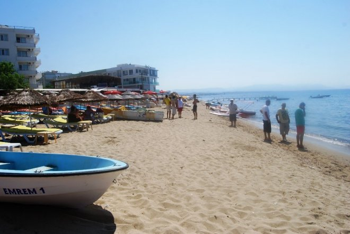 Sarımsaklı Plajı\'nda "Şezlong" Operasyonu