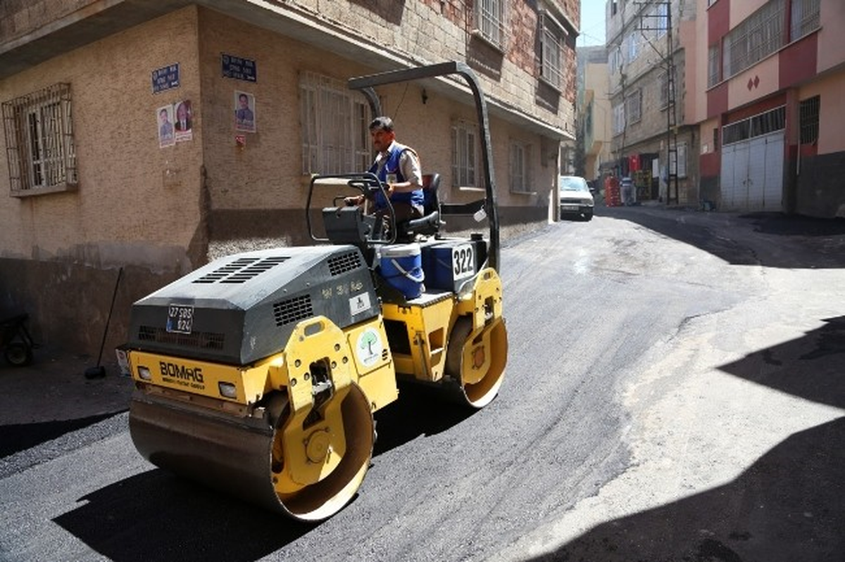 Şehitkamil Belediyesi 7 Mahallede Asfalt Çalışması Başlattı
