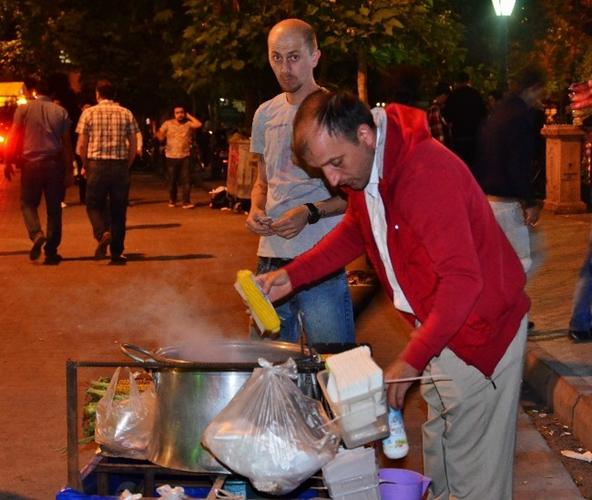 Seyyar Satıcıların İftar Bereketi