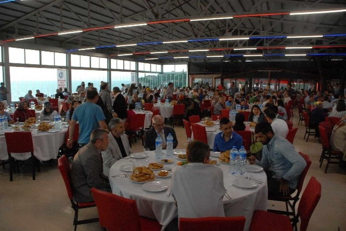 Tekder Üyeleri İftarda Buluştu