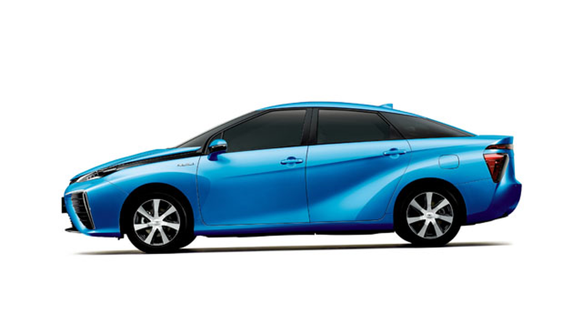 Toyota Fuel Cell Sedan Seri Üretim Tasarımı Ortaya Çıktı