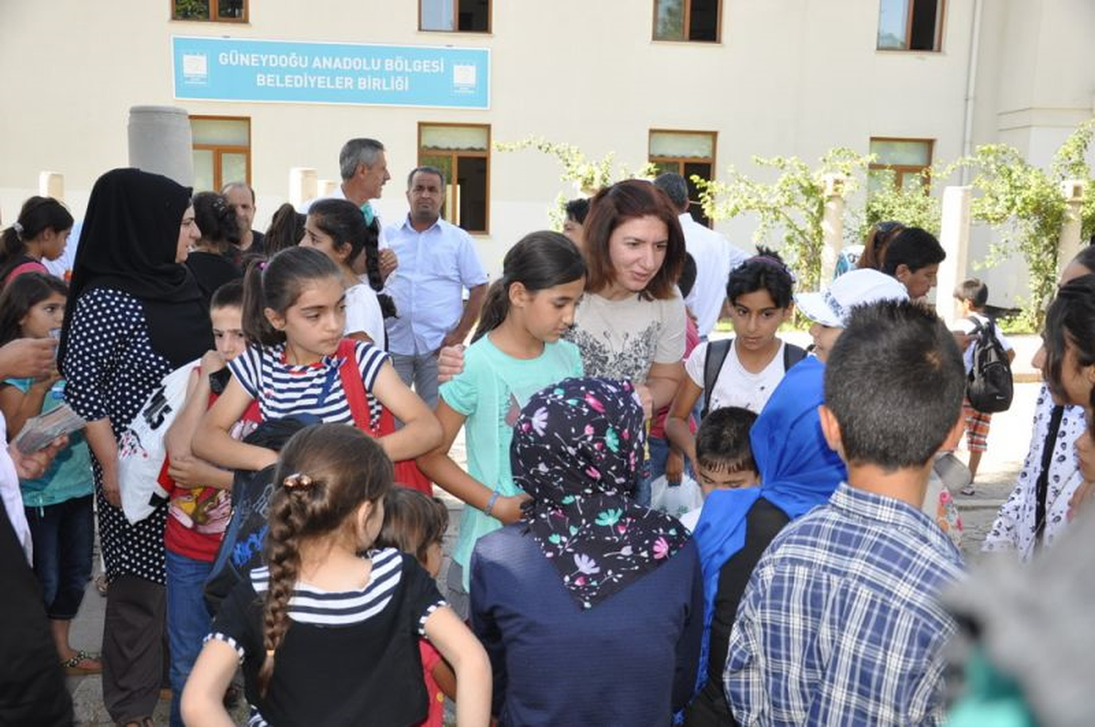 Yenişehir Belediyesi 84 Çocuğu Kampa Gönderdi