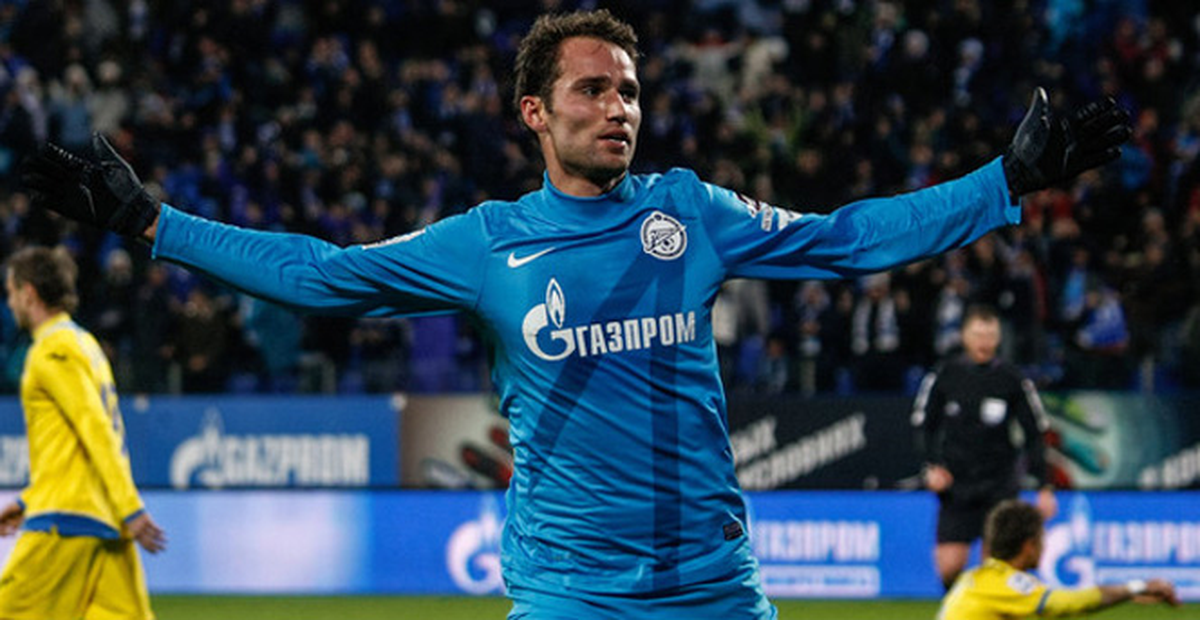 Zenit, İki Futbolcusuyla Yollarını Ayırdı