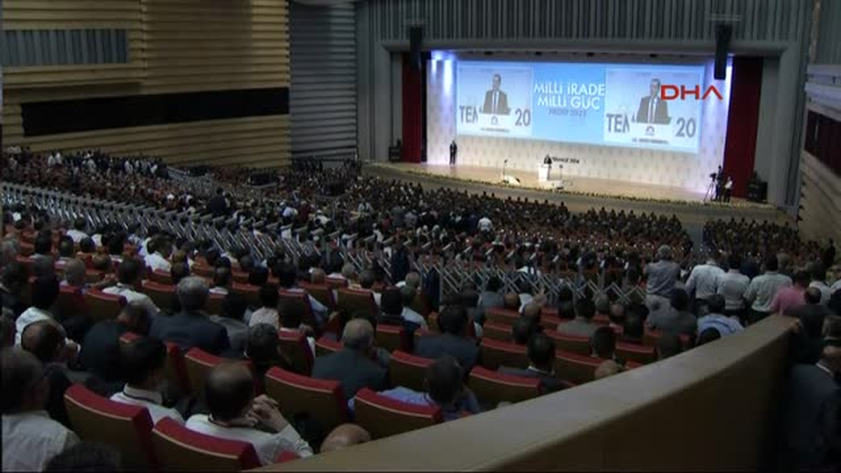 AK Parti\'nin Cumhurbaşkanı Adayı Recep Tayyip Erdoğan