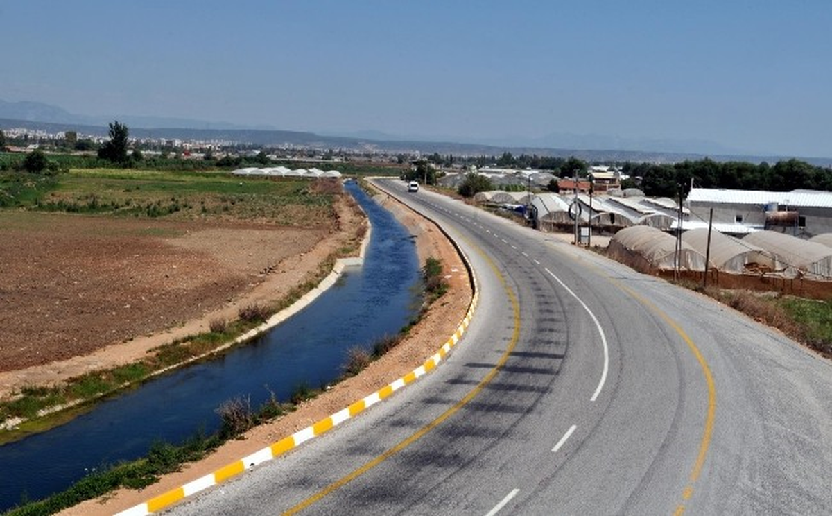 Altınova\'da Yol Çalışmaları Tamamlandı