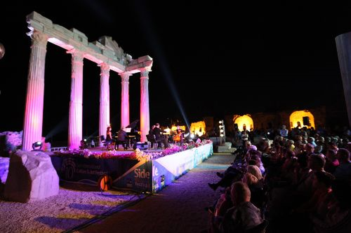 Apollon Tapınağı\'nda Konserler Başlıyor
