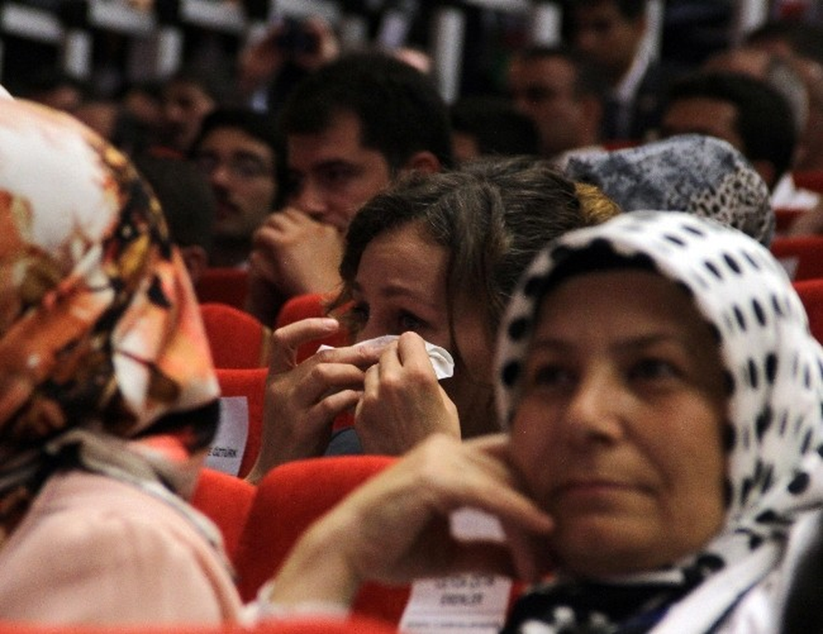 Başbakan Erdoğan\'ın Adaylığını Açıklanmasında Duygusal Anlar