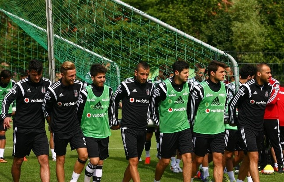Beşiktaş, Yeni Sezon Hazırlıklarını Sürdürüyor