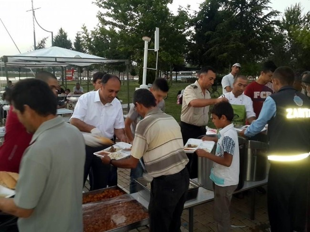 Beyşehir\'de İftar Sofrası Geleneği Sürüyor