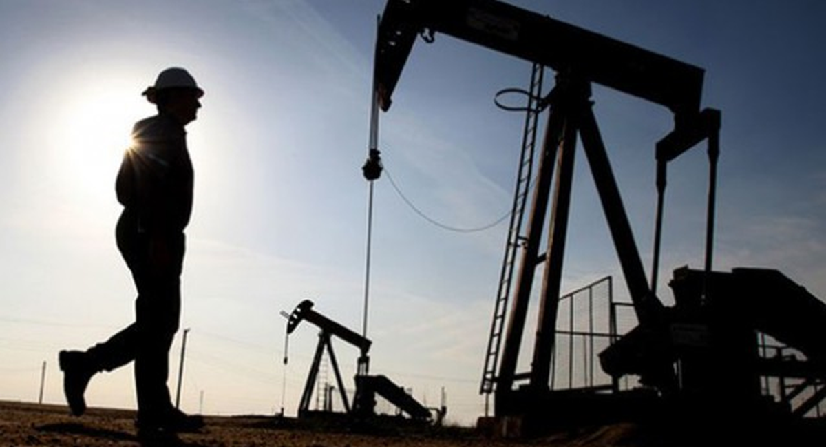 Brent Petrolün Varil Fiyatı 112,3 Dolarda Tutunmaya Çalışıyor
