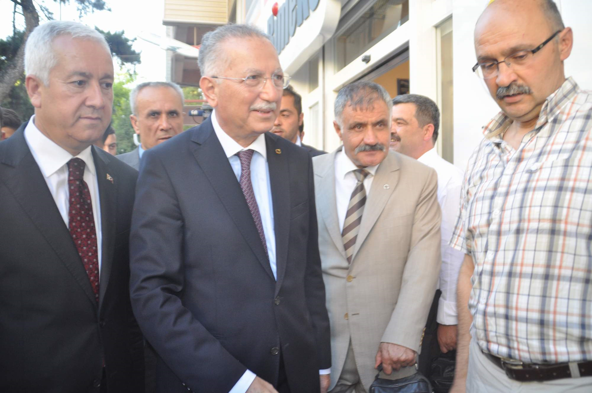 Cumhurbaşkanı Adayı İhsanoğlu, Memleketi Yozgat\'ta (2)