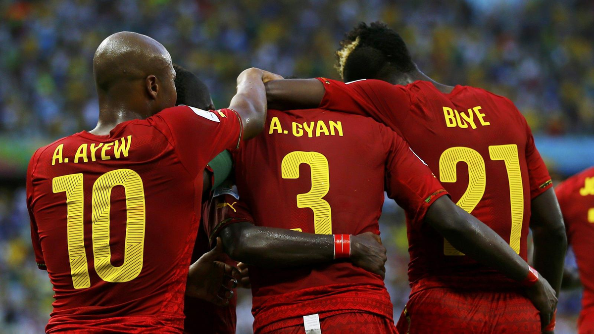 Emenike\'nin Yerine Ayew