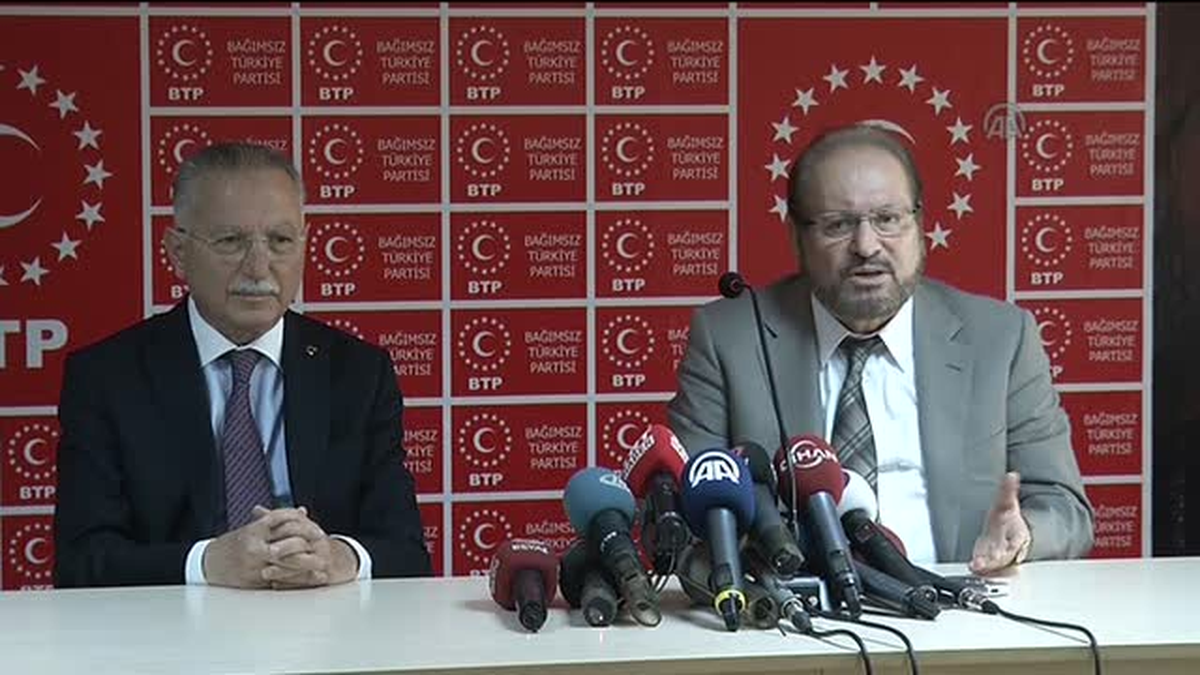 İhsanoğlu, Bağımsız Türkiye Partisini Ziyaret Etti