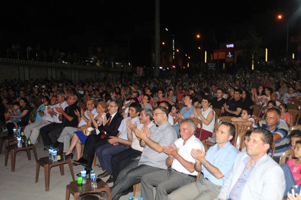 İki Direk Bi Şamata\' Binlerce Vatandaşı Ağırladı