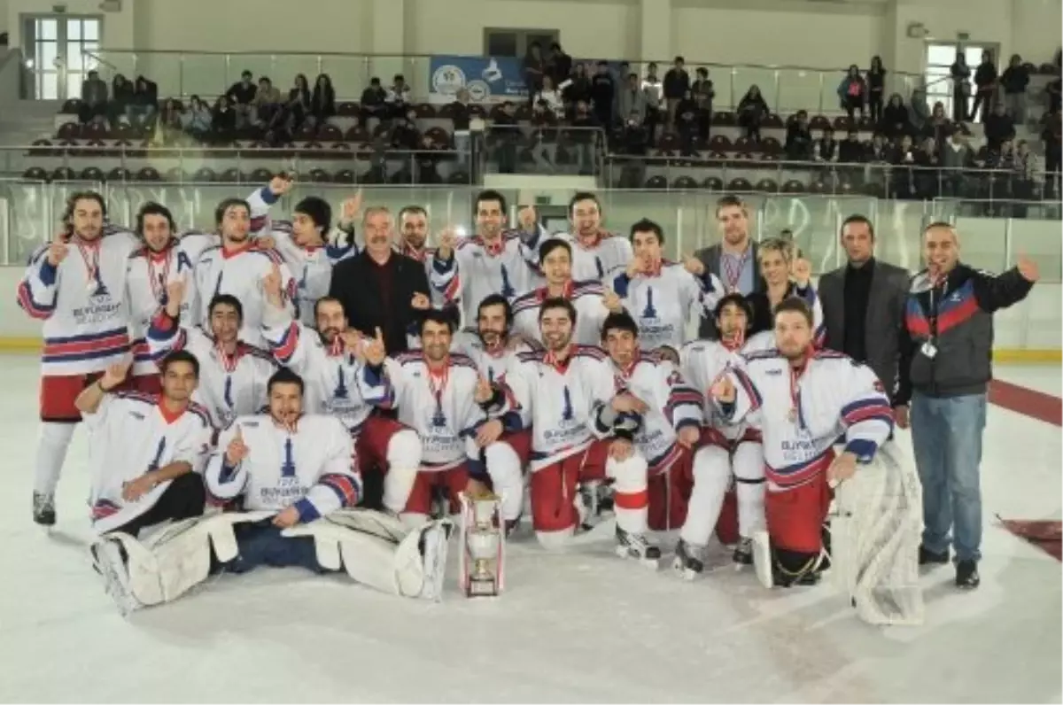 İzmirli Sporculardan 6 Ayda 148 Madalya