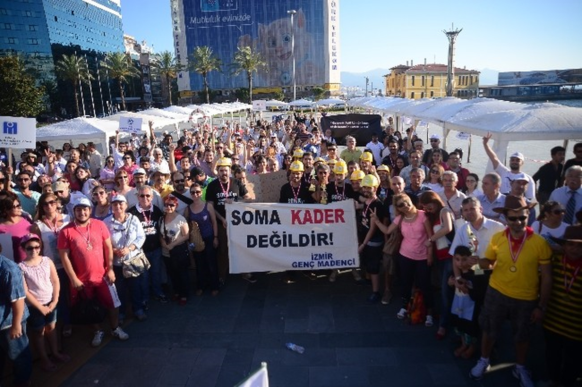 Körfezde Kağıttan Tekne Şöleni