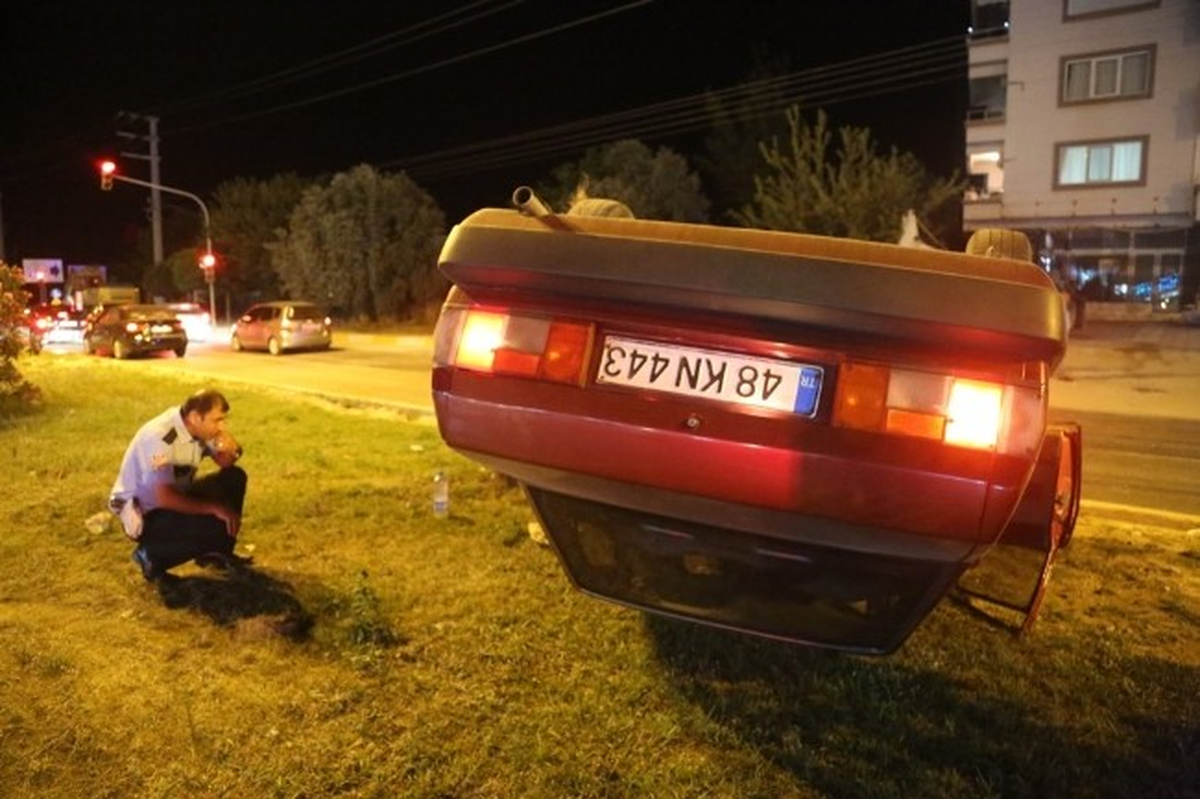 Milas\'ta Trafik Kazası: 2 Yaralı