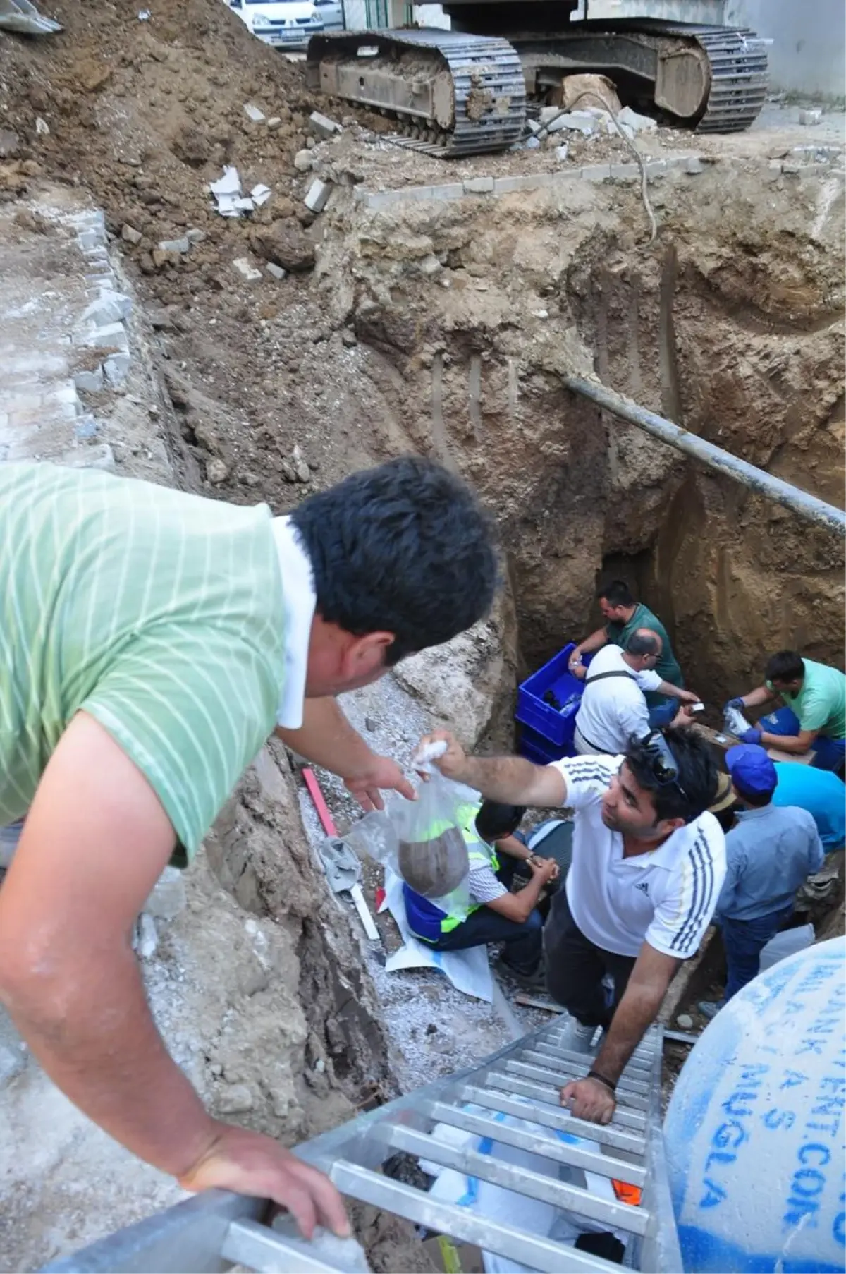 Muğla\'da Roma Dönemine Ait Lahitte 6 İskelet Bulundu