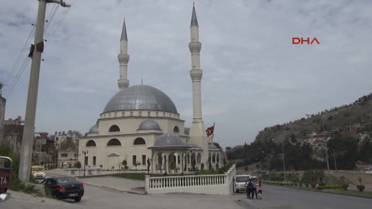 Oymacılık Sanatı ile Camilere Hayat Veriyor