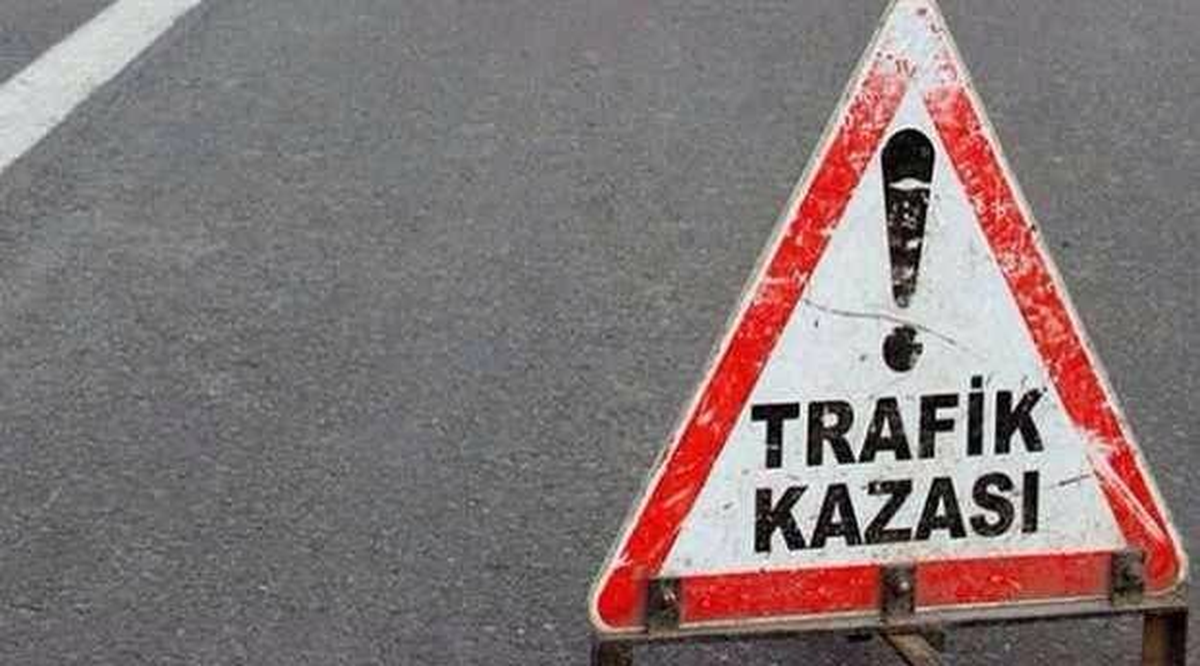 Patlayan Lastiğini Değiştirirken Tır\'ın Altında Altı