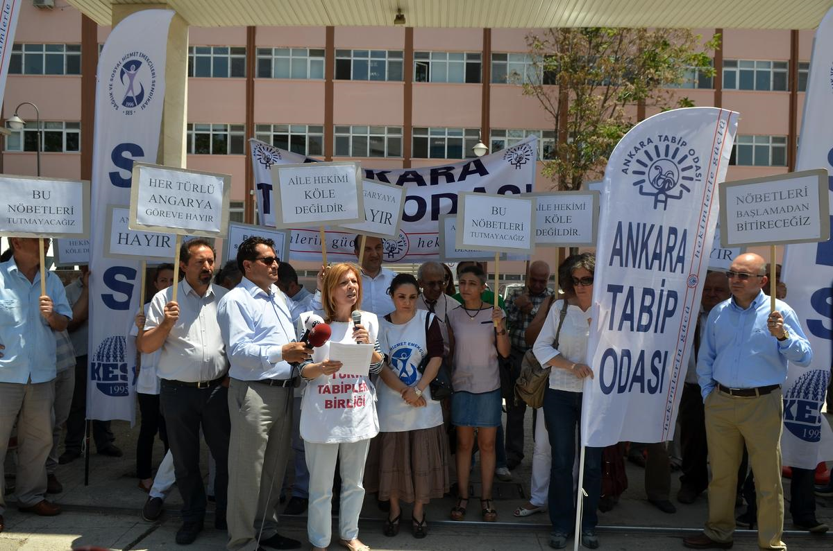Sağlıkçılardan "Nöbet" Açıklaması