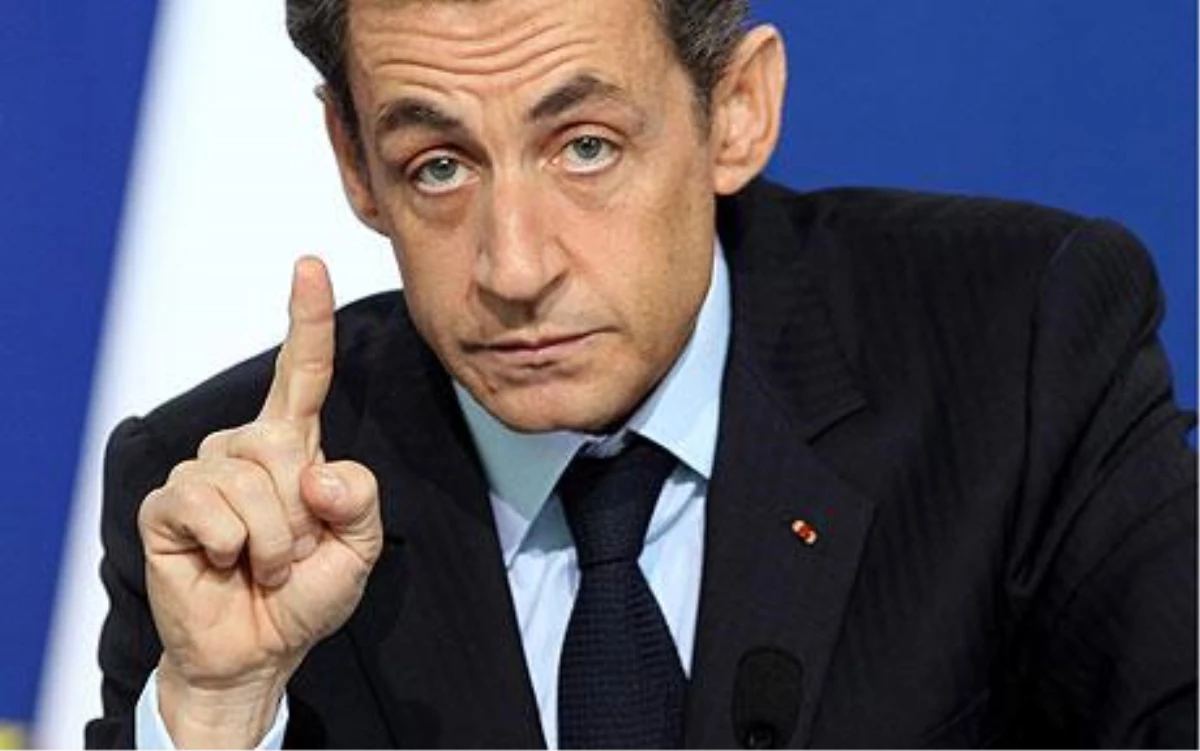 Sarkozy\'nin Gözaltına Alınması